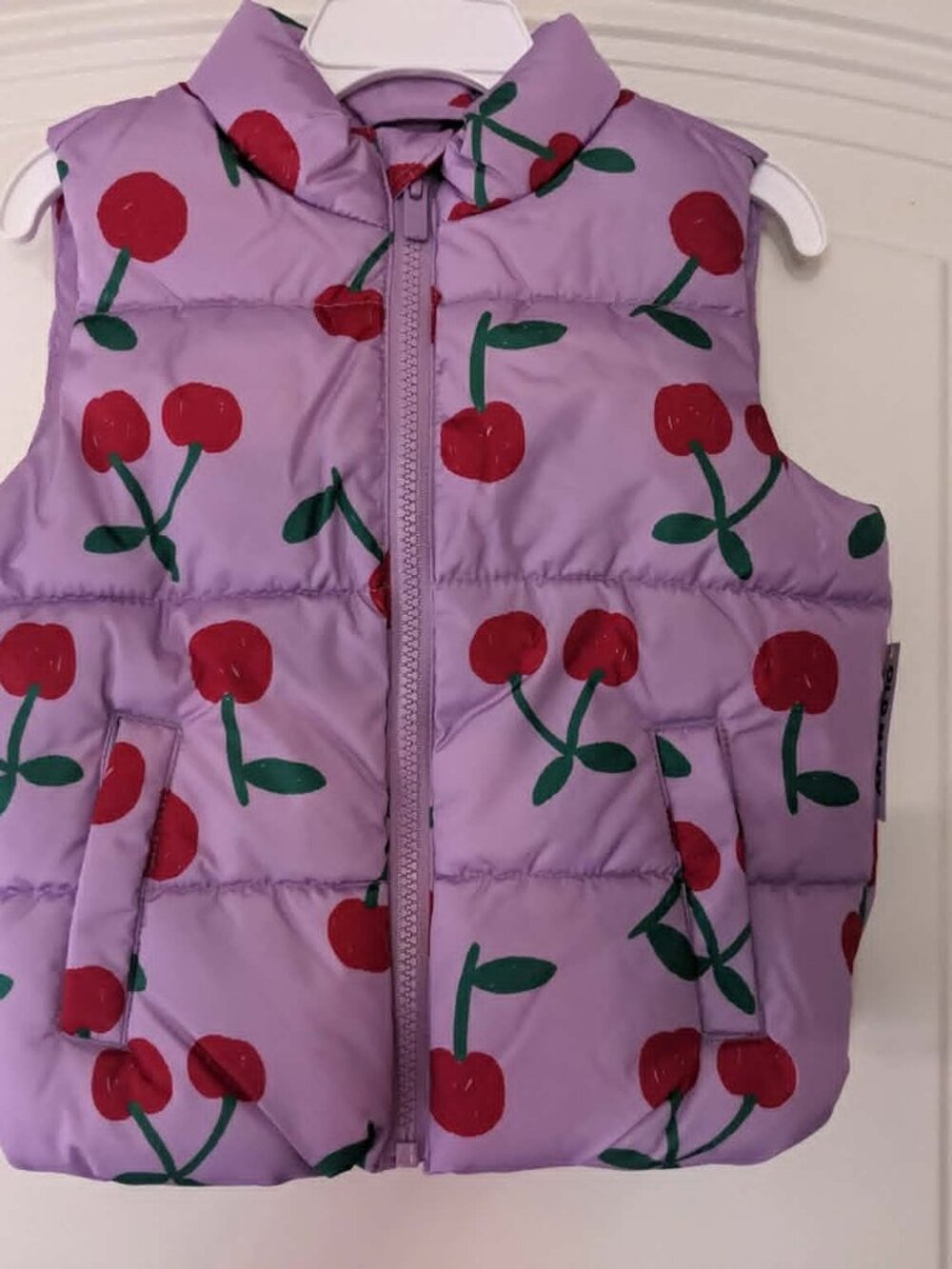 Girl's Old Navy Cherry Puffer Vest 3T Water Resistant - size 3T - NWT